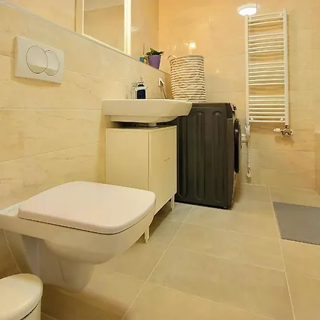 Mm D Lägenhet Budapest